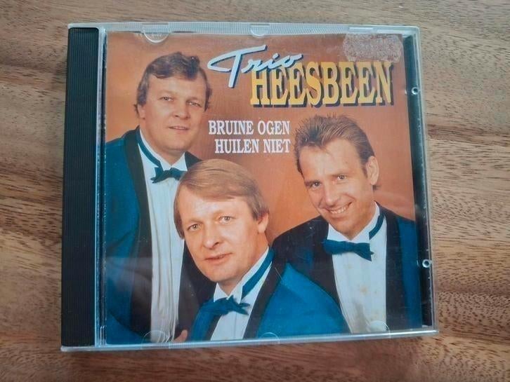 Trio Heesbeen - Bruine ogen huilen niet, Ophalen of Verzenden, Zo goed als nieuw, Levenslied of Smartlap