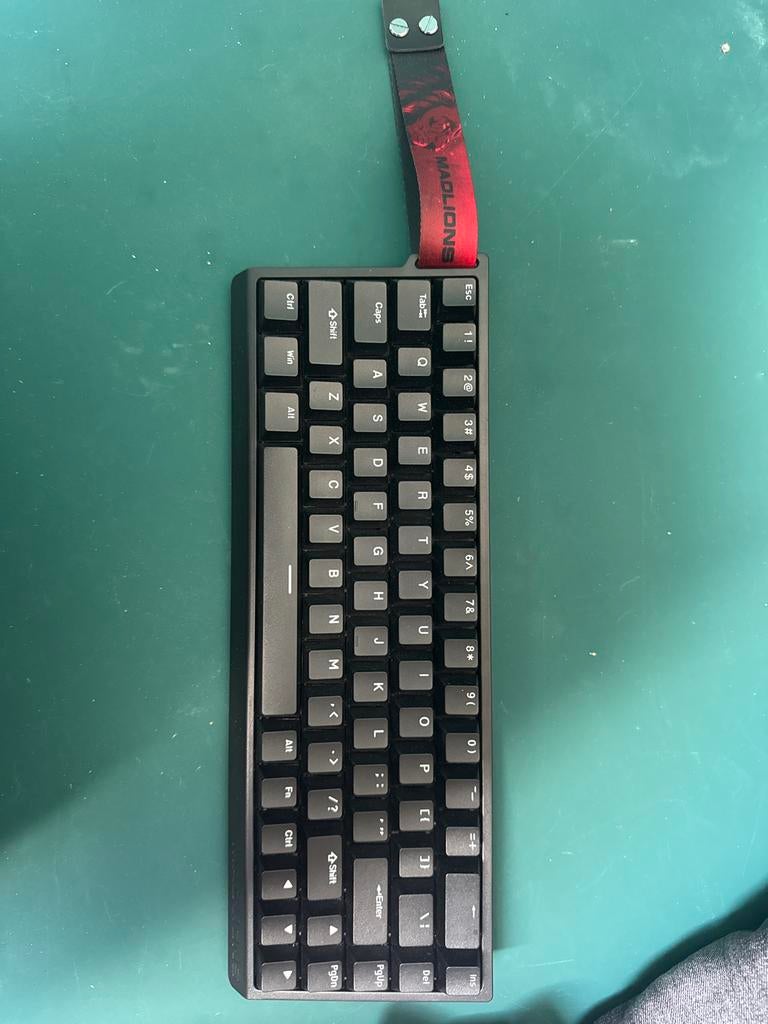 MAD 68 Gaming Toetsenbord - Mechanisch, Compact, Ophalen, Gaming toetsenbord, Zo goed als nieuw, Qwerty