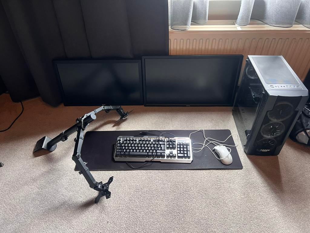 Game setup, Computers en Software, Desktop Pc's, Met monitor, 8 GB, Ophalen of Verzenden, Zo goed als nieuw