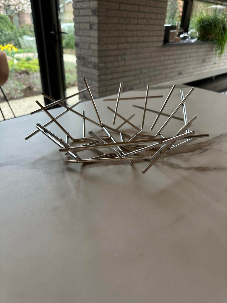 Moderne design fruitschaal/mand van metaal Alessi, Ophalen, Overige materialen, Schaal, Zo goed als nieuw