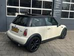 MINI Mini 1.6 Cooper Seven Panoramadak Leder Airco NAP, Auto's, Voorwielaandrijving, Gebruikt, 4 cilinders, 4 stoelen