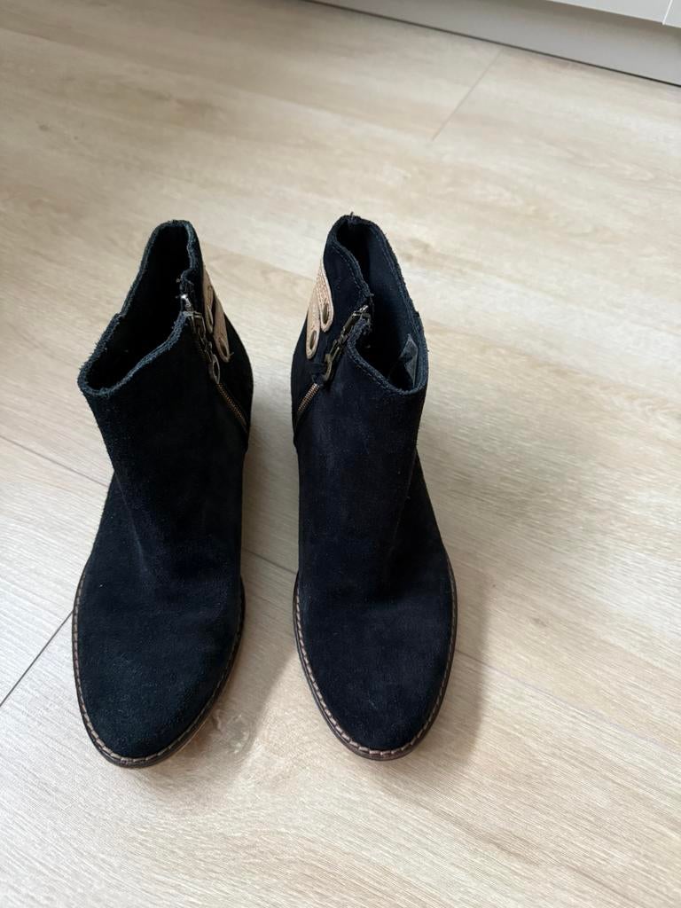 Zwarte laarzen, Ophalen of Verzenden, Gedragen