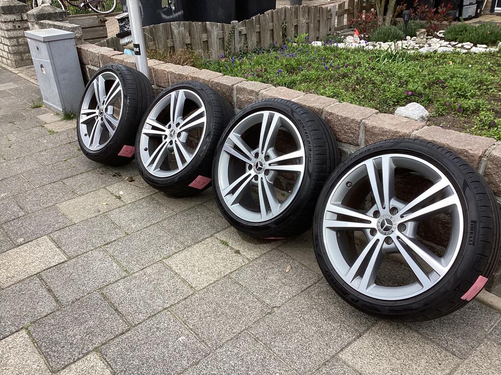 19 inch Velgen met banden A klasse W177 A1774010800, Ophalen of Verzenden, Gebruikt, Mercedes-Benz
