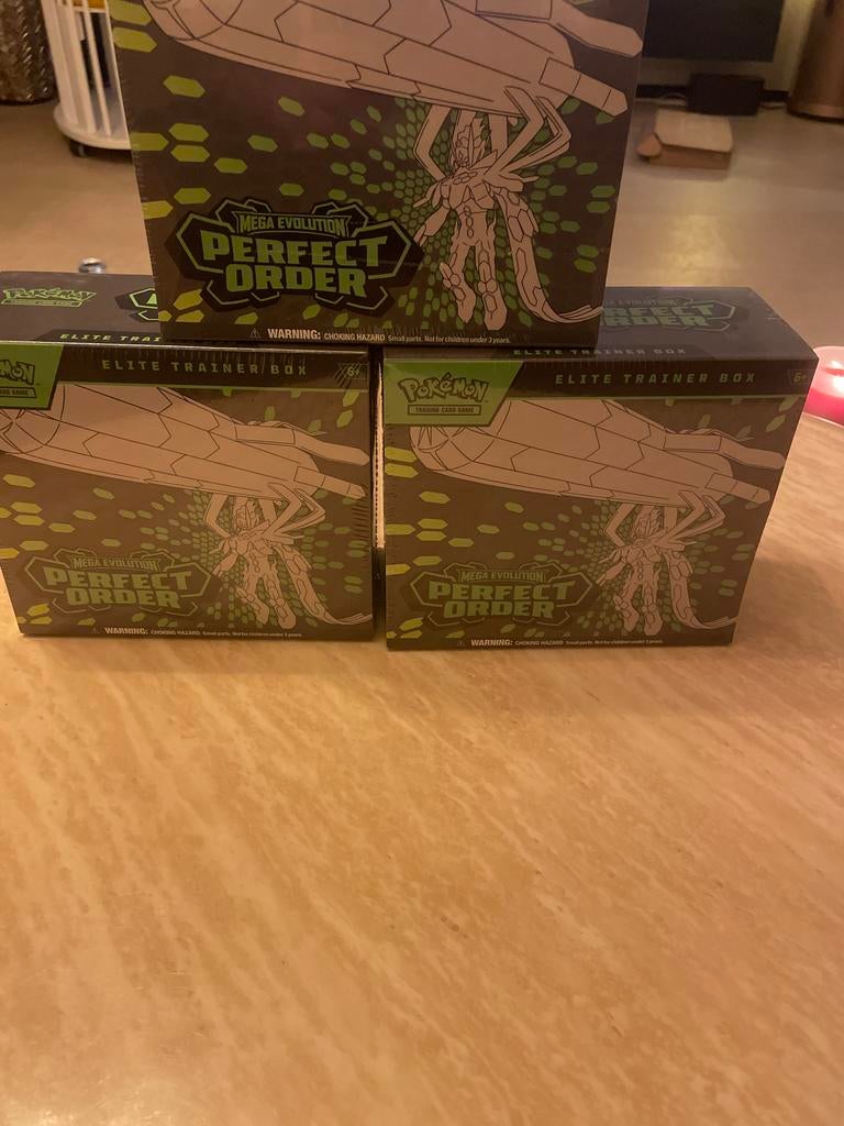Pokémon Mega Evolution Perfect Order Elite Trainer Box, Hobby en Vrije tijd, Verzamelkaartspellen | Pokémon, Ophalen of Verzenden