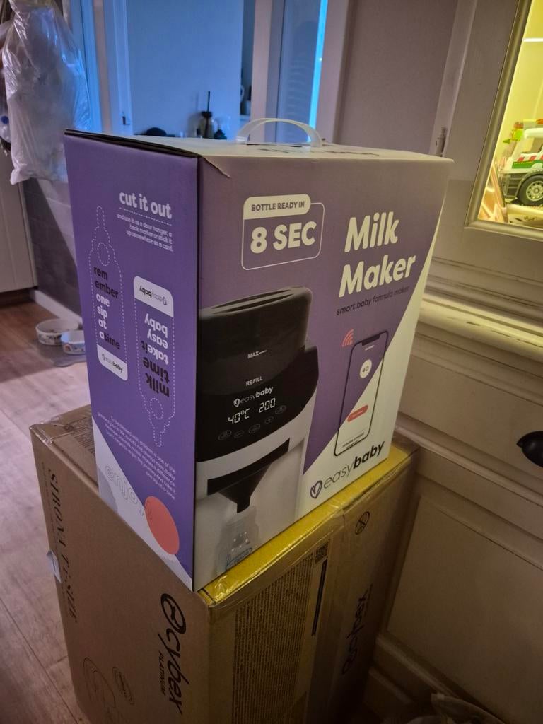 Easy Baby Milk Maker - Flessenbereider, Kinderen en Baby's, Babyvoeding en Toebehoren, Ophalen of Verzenden
