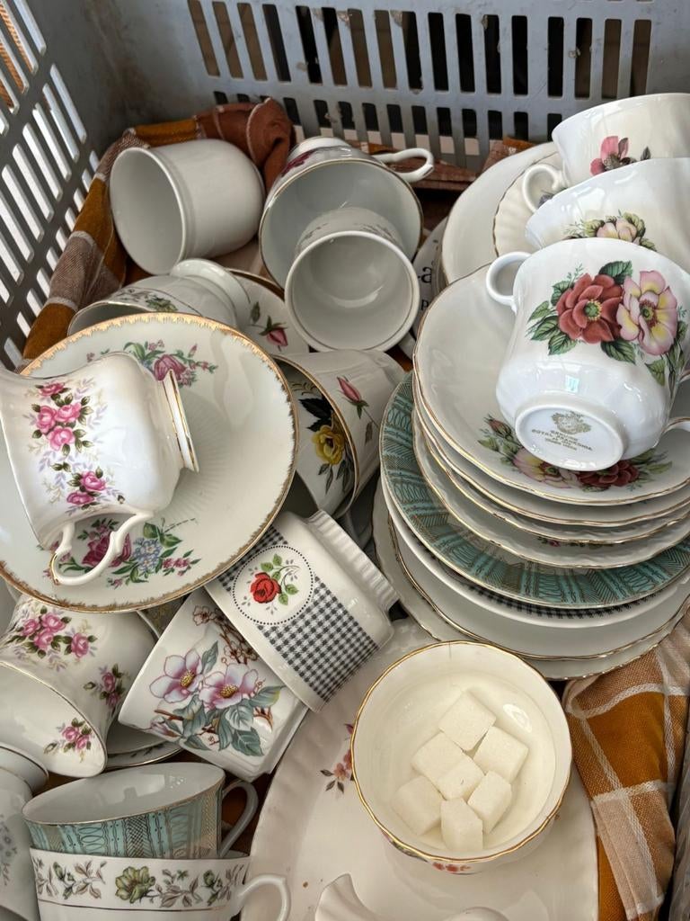 Antiek Richmond servies: kopjes, schotels, melk & suiker, Antiek en Kunst, Antiek | Servies los, Ophalen