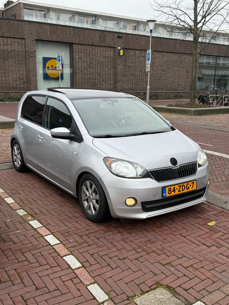 Skoda Citigo 1.0 2012 Grijs Panoramadak Cruisecontrol, Auto's, Skoda, Particulier, Citigo, Benzine, A, Hatchback, Handgeschakeld