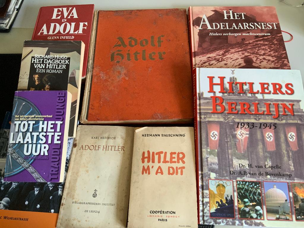A. Hitler, Ophalen of Verzenden, Overige soorten, Duitsland, Boek of Tijdschrift