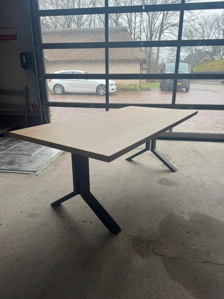 Showroom tafels Scherp geprijsd!, Huis en Inrichting, Tafels | Eettafels, Nieuw, 50 tot 100 cm, 200 cm of meer, Overige vormen