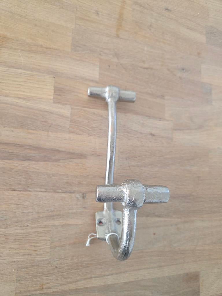 Metalen wandhaak Riviera Maison geborsteld staal., Huis en Inrichting, Woonaccessoires | Kapstokken, Wandhaken, Nieuw, Ophalen of Verzenden