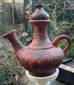 “Brutalist” schenkkan met stopper. Potterie de Steenen Kop., Ophalen of Verzenden