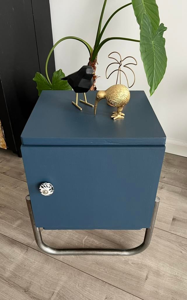 Nachtkastje, Bauhaus, Retro, Vintage, Ophalen, Minder dan 45 cm, Zo goed als nieuw, Minder dan 55 cm