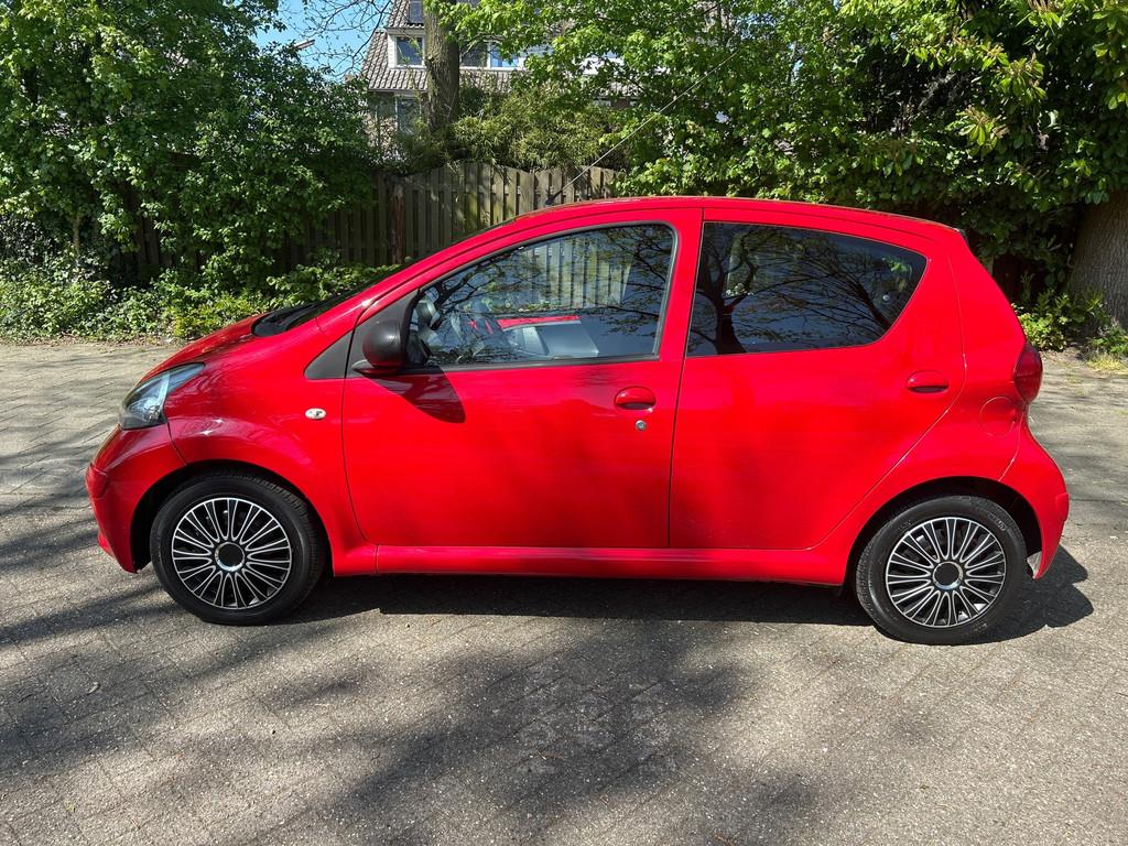 Toyota Aygo 1.0-12V 5drs airco, Voorwielaandrijving, Gebruikt, 4 stoelen, 68 pk