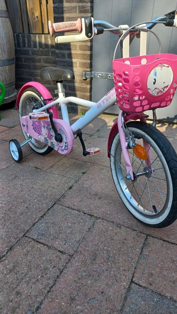 Kinderfiets met zijwieltjes btwin doctogirl  500, Fietsen en Brommers, Fietsen | Kinderfietsjes, Ophalen, 16 tot 20 inch, Zijwieltjes
