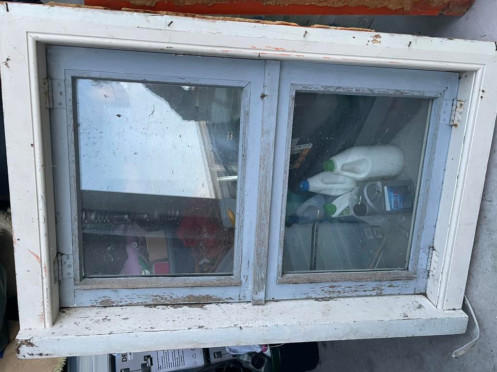 Hardhouten Meranti kozijn dubbel glas, Doe-het-zelf en Verbouw, Kozijnen en Schuifpuien, Ophalen, Raamkozijn, Zo goed als nieuw