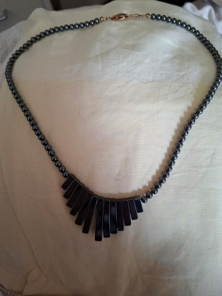 Ketting van hematiet, Sieraden, Tassen en Uiterlijk, Kettingen, Ophalen, Gebruikt, Steen of Mineraal