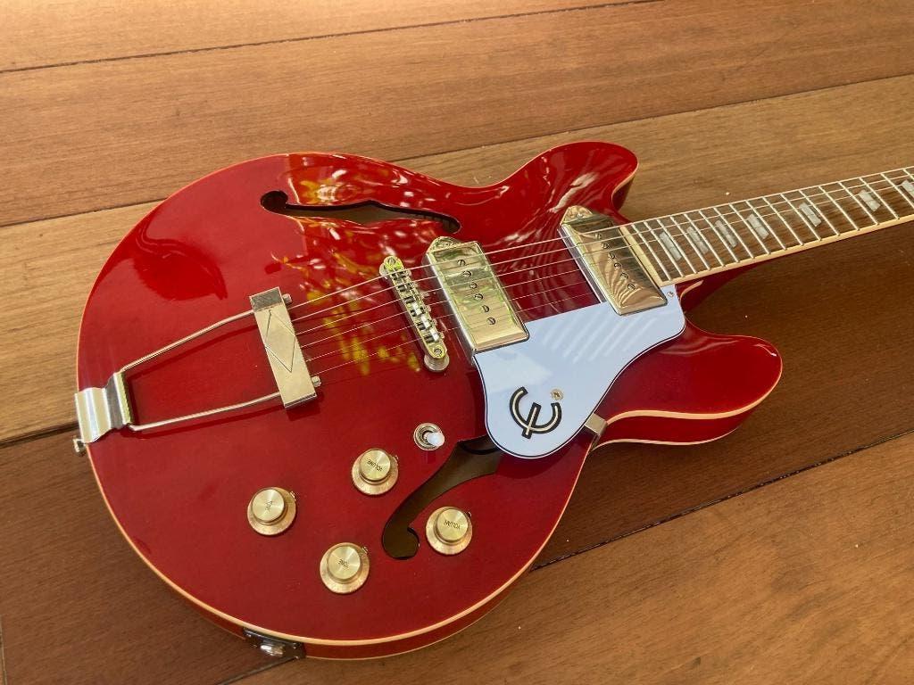 Epiphone Casino cherry red, Muziek en Instrumenten, Ophalen, Zo goed als nieuw, Hollow body, Epiphone