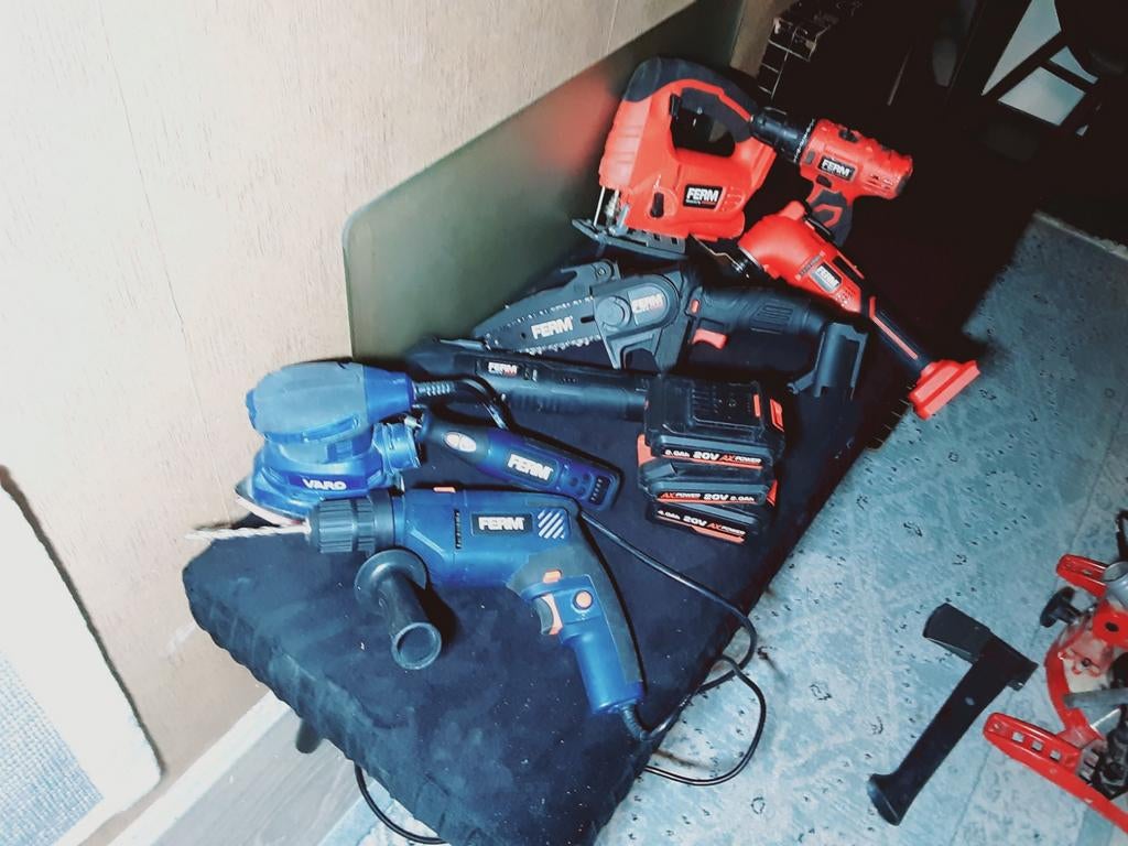 Ferm gereedschap set met accu's, Ophalen of Verzenden, Boormachine