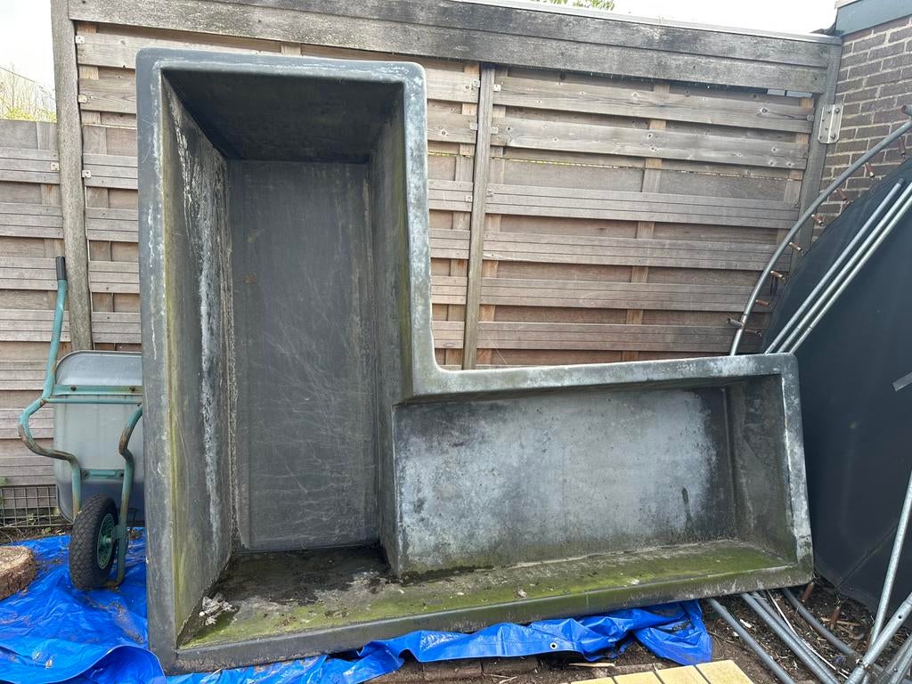 Vijver L vorm 2250 liter, Tuin en Terras, Vijvers, Ophalen, Zo goed als nieuw
