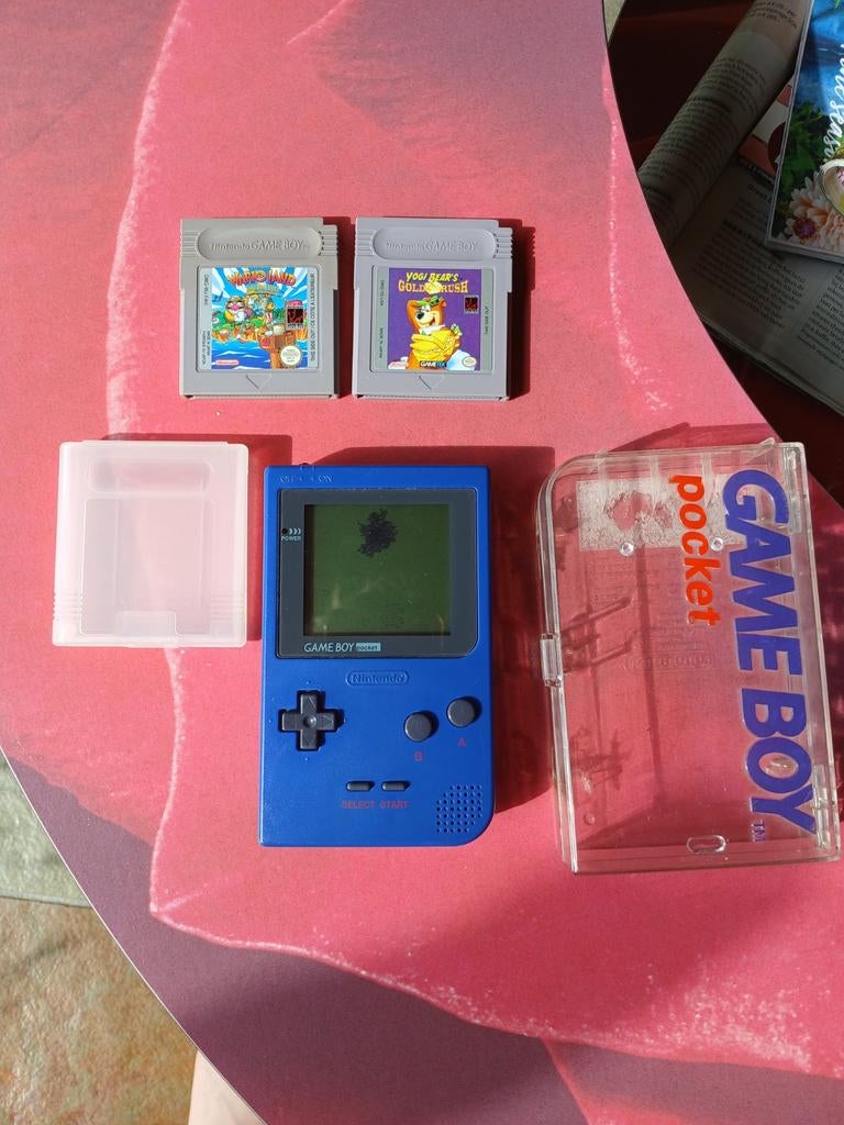 Defecte Game Boy Pocket met games en hoesjes, Ophalen of Verzenden, Niet werkend, Game Boy Pocket, Met beschermhoes of tas