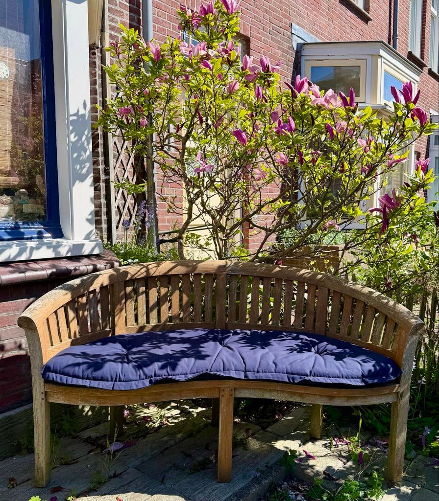 Bananen tuinbank van teakhout + blauwe kussen, Ophalen, Gebruikt, Teakhout