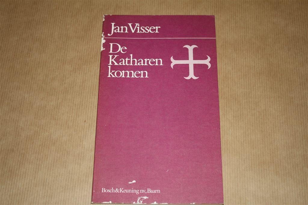 De Katharen komen. Jan Visser., Ophalen of Verzenden, Gelezen