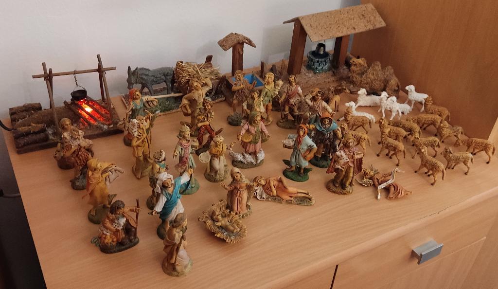 Collectie Euromarchi 4 attributen & 26 Figuren & 29 Dieren, Ophalen of Verzenden, Gebruikt