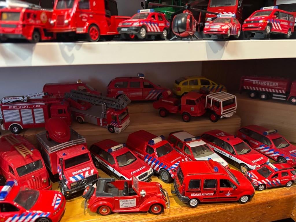 Brandweer model auto's, Hobby en Vrije tijd, Modelauto's | 1:43, Ophalen of Verzenden, Zo goed als nieuw, Auto, Overige merken