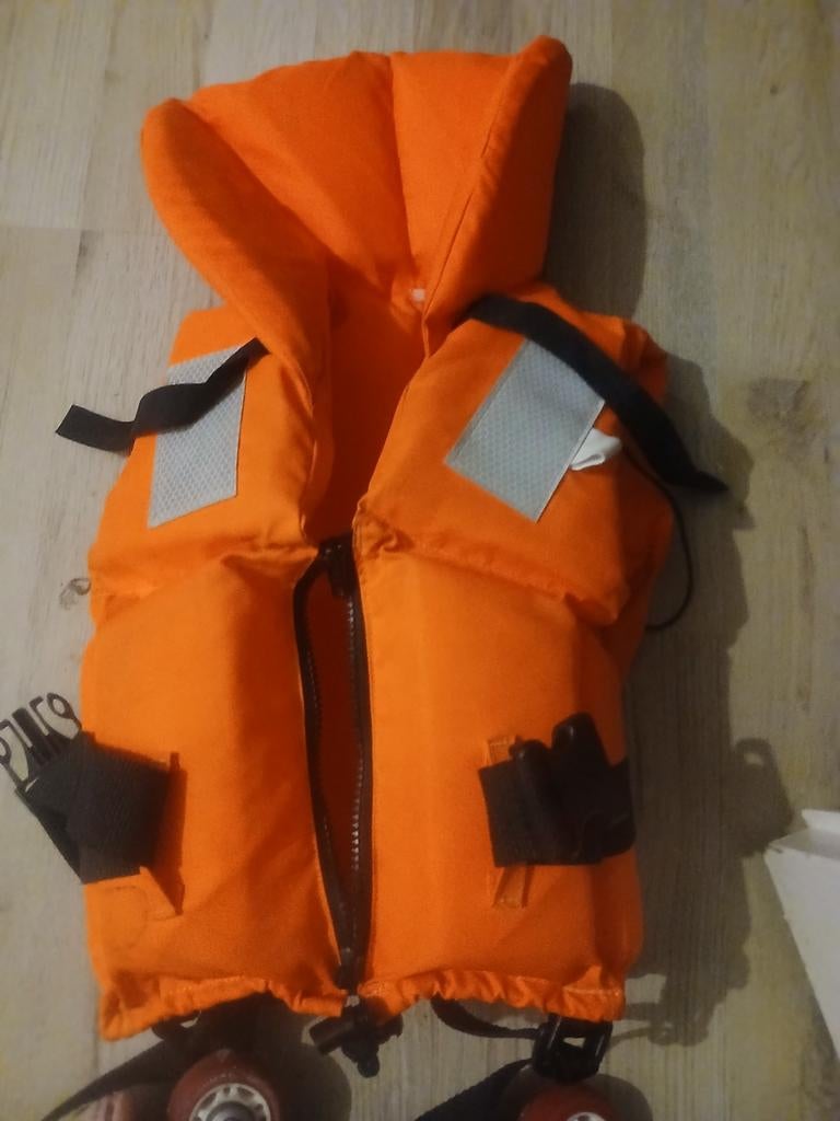 Zwemvest 5,6 jaar met fluit, Watersport en Boten, Ophalen of Verzenden, Kind, Reddingsvest of Zwemvest