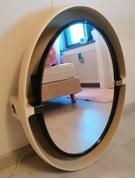 Vintage ovale spiegel van Allibert met verlichting jaren 70, Gebruikt, Ophalen of Verzenden, Minder dan 100 cm, Ovaal