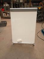 Whiteboard op poten volledig metaal ijzer degelijk stevig, Volledig metaal, Whiteboard, Reclamebord, Ophalen