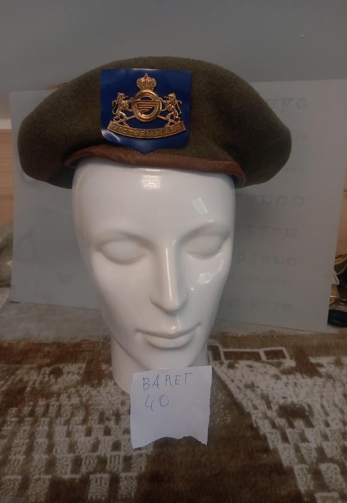baretten Belgisch leger

(Zoekertje NR4), Ophalen of Verzenden, Landmacht, Nederland, Helm of Baret