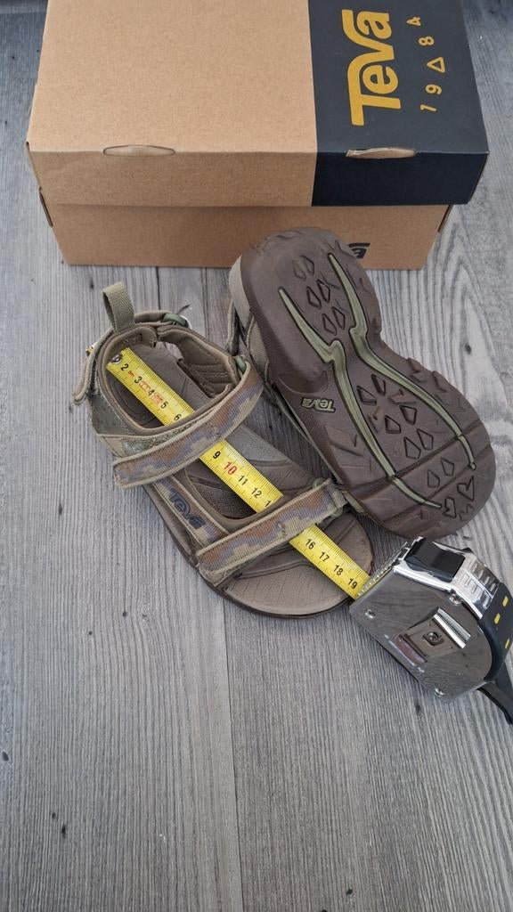 Teva sandaaltjes  28, Ophalen of Verzenden, Zo goed als nieuw, Meisje, Overige typen