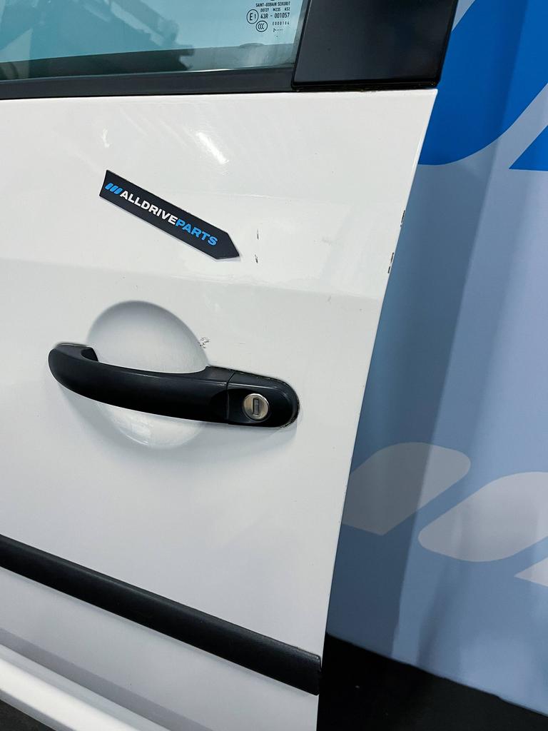 Voorportier links VW Volkswagen Caddy 2K wit LB9A 2K0831055B, Auto-onderdelen, Gebruikt, -, Deur, -