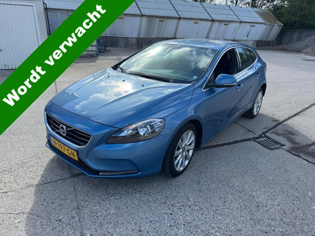 Volvo V40 2.0 D2 Summum - COMING SOON (bj 2016), Auto's, Voorwielaandrijving, 28 km/l, Euro 6, 4 cilinders