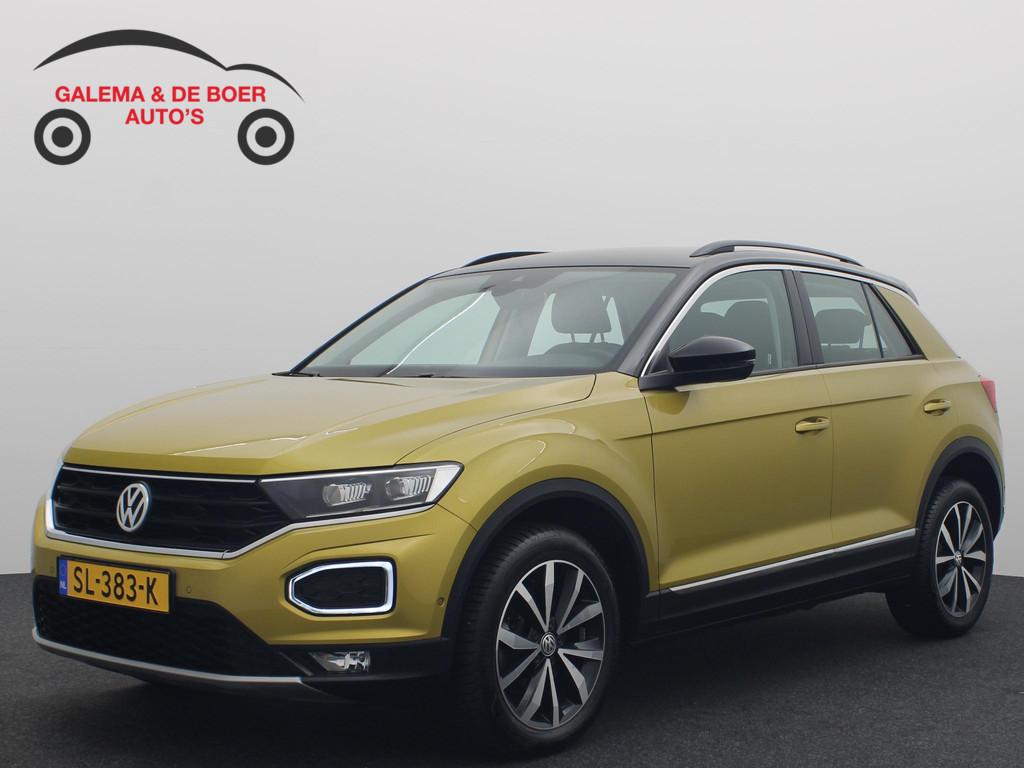 Volkswagen T-Roc 1.0 TSI Style FULL LED / CAMERA / STOELVERW, Voorwielaandrijving, Stof, Gebruikt, Overige kleuren