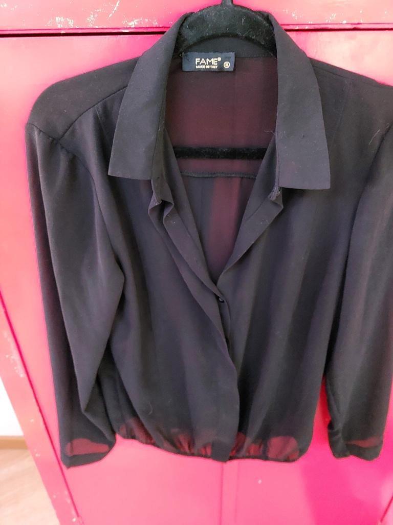 Bloes, zwart, licht doorsch stof maat XL/L. Merk Fame., Kleding | Dames, Fame, Zwart, Maat 46/48 (XL) of groter, Ophalen of Verzenden