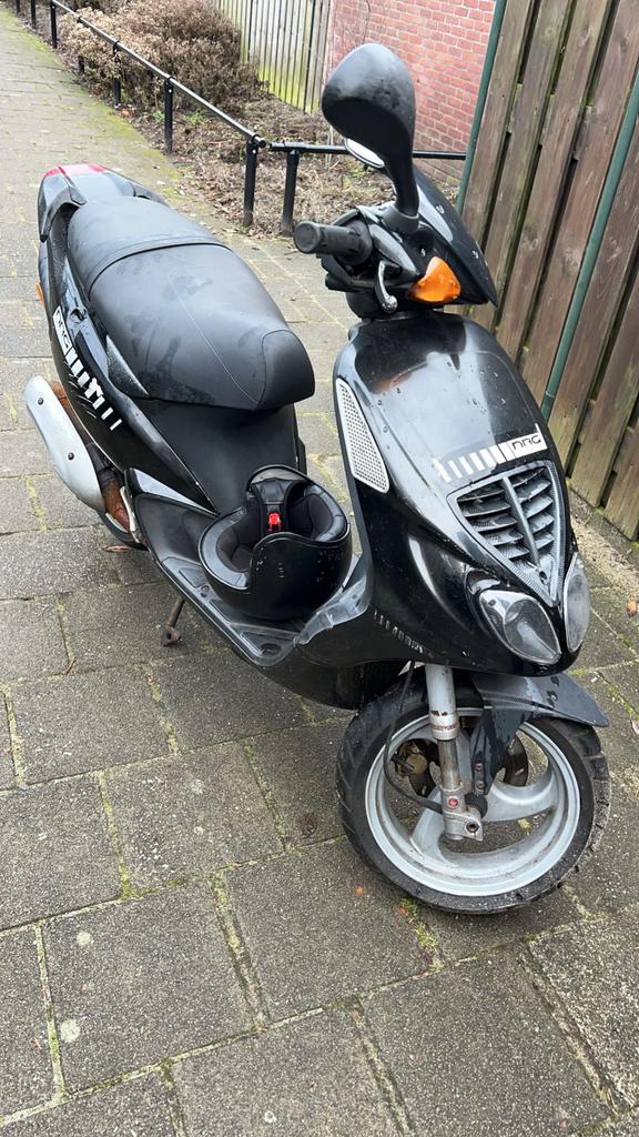 Nrg mc3 50cc, Fietsen en Brommers, Scooters | Piaggio, Ophalen, Tweetakt, Gebruikt, Maximaal 45 km/u