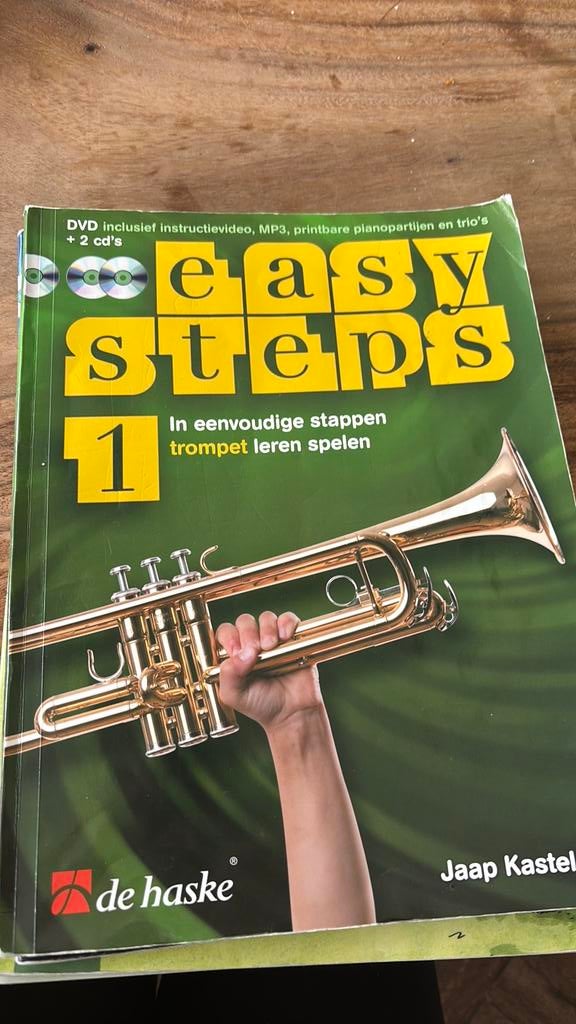 Boek Easy steps 1 trompet gebruikt incl cd, Gebruikt, Les of Cursus, Ophalen of Verzenden, Blues