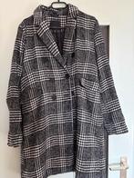 Stijlvolle Zwart-Witte Houndstooth Jas van Amisu, Kleding | Dames, Jassen | Winter, Ophalen, Zo goed als nieuw, Maat 42/44 (L)