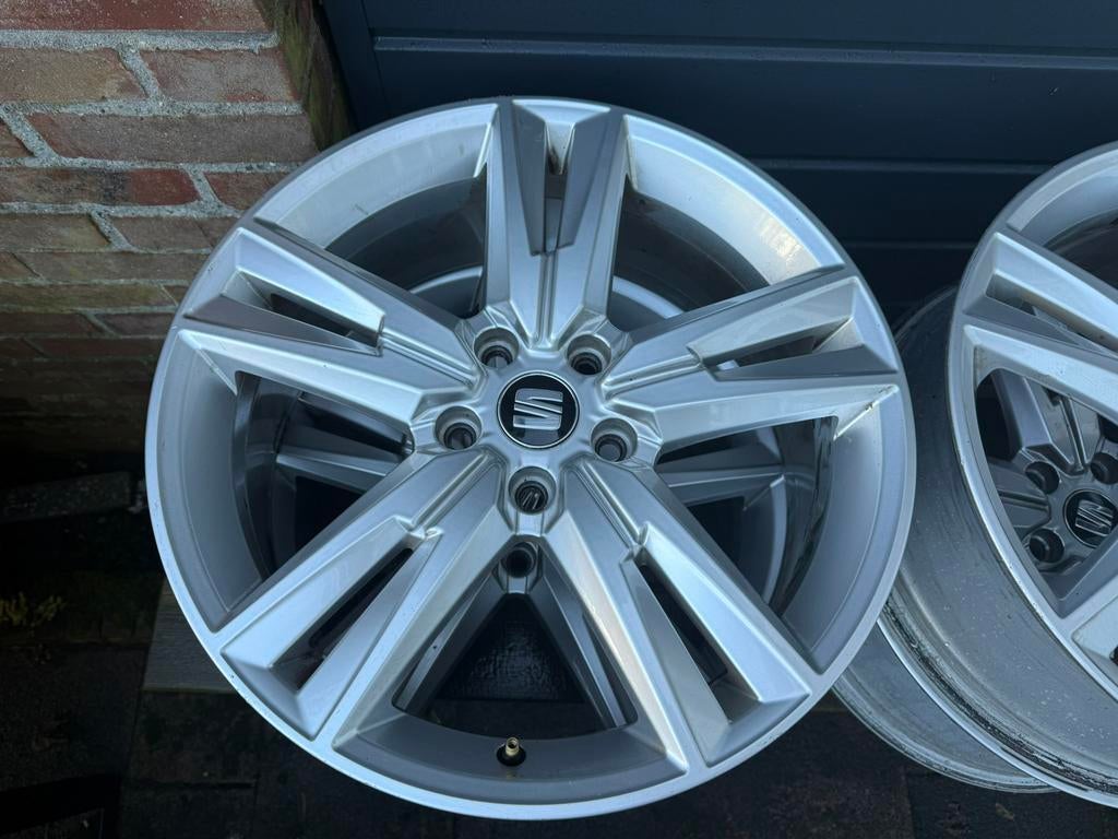 18 inch originele Seat Ateca FR velgen – VW / Audi / Škoda, Auto-onderdelen, Banden en Velgen, Ophalen, 18 inch, 215 mm, Velg(en)