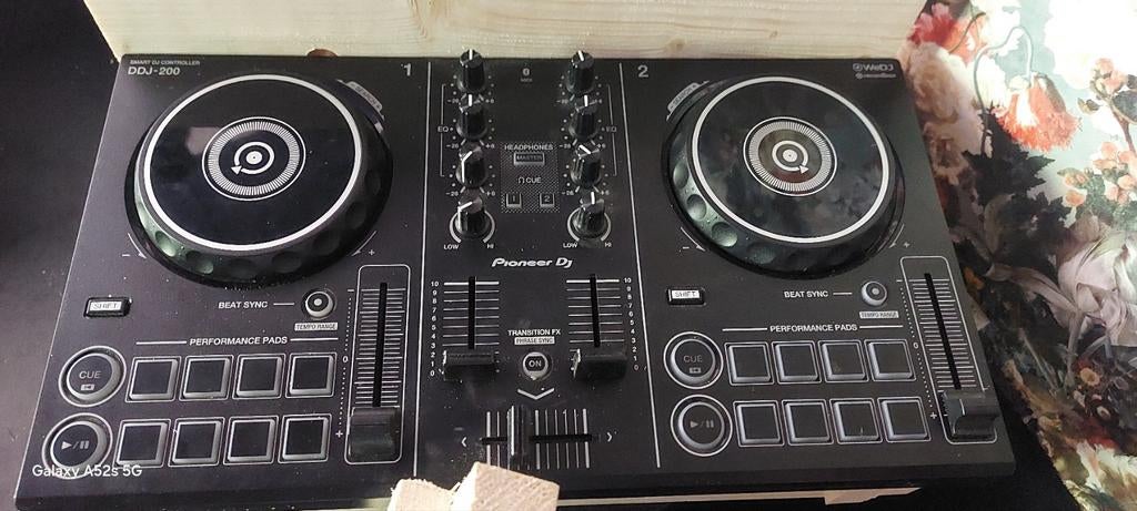 Pioneer DDJ-200 DJ Controller - Perfect voor beginners!, Muziek en Instrumenten, Dj-sets en Draaitafels, Ophalen of Verzenden