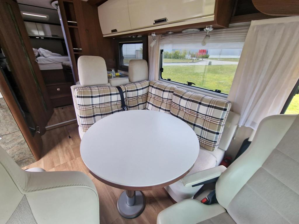 Niesmann-bischoff CLOU LINE XXL *hefbed* vastbed AUTOMAAT, Caravans en Kamperen, Campers, Niesmann+Bischoff, Bedrijf, Diesel, Automaat