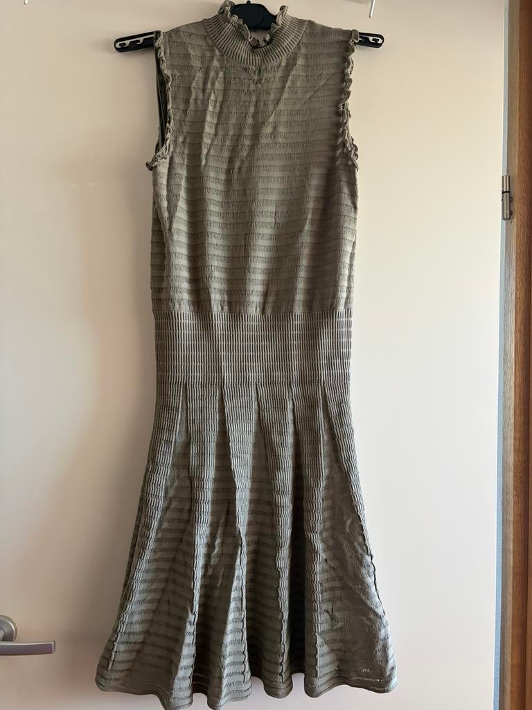 Mooie khaki Nikkie jurk maat 36 in superstaat, Ophalen of Verzenden, Zo goed als nieuw, Maat 36 (S), Boven de knie