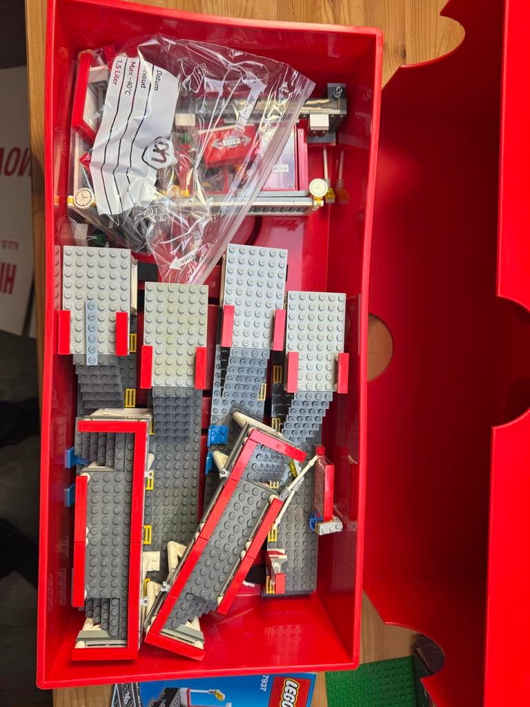 Lego City Treinstation 7937 - 2 complete sets in nette staat, Kinderen en Baby's, Speelgoed | Duplo en Lego, Gebruikt, Lego, Complete set