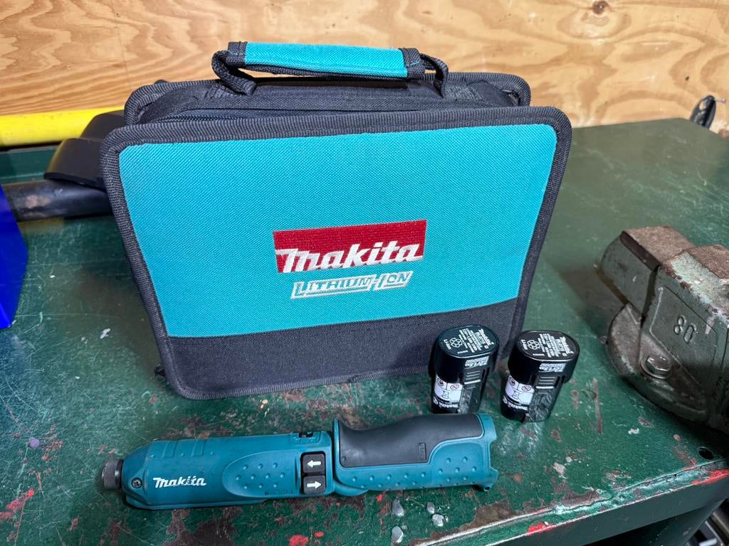 Makita td020d elektrische slagschroevendraaier, Ophalen of Verzenden, Zo goed als nieuw