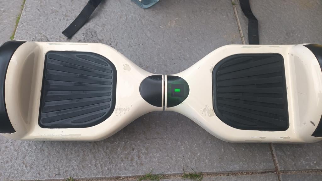 Witte Hoverboard met Stoel en Lader - Werkt nog prima!, Ophalen of Verzenden, Gebruikt, Overige typen, Onbekend