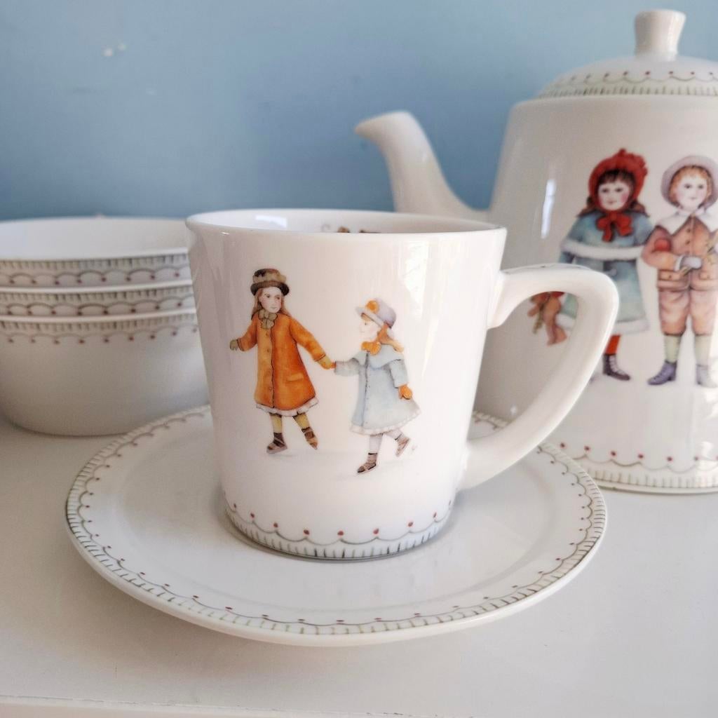 Jet by ter Steege 'Memories', mok met schotel, Ophalen of Verzenden, Zo goed als nieuw, Kop(pen) en/of Schotel(s)