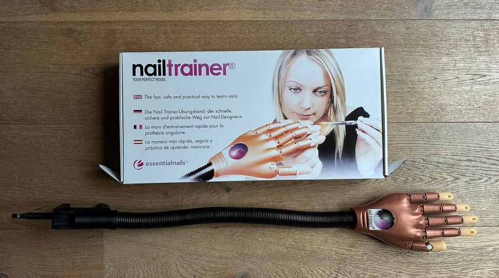 Nailtrainer - oefenhand, Ophalen of Verzenden, Zo goed als nieuw
