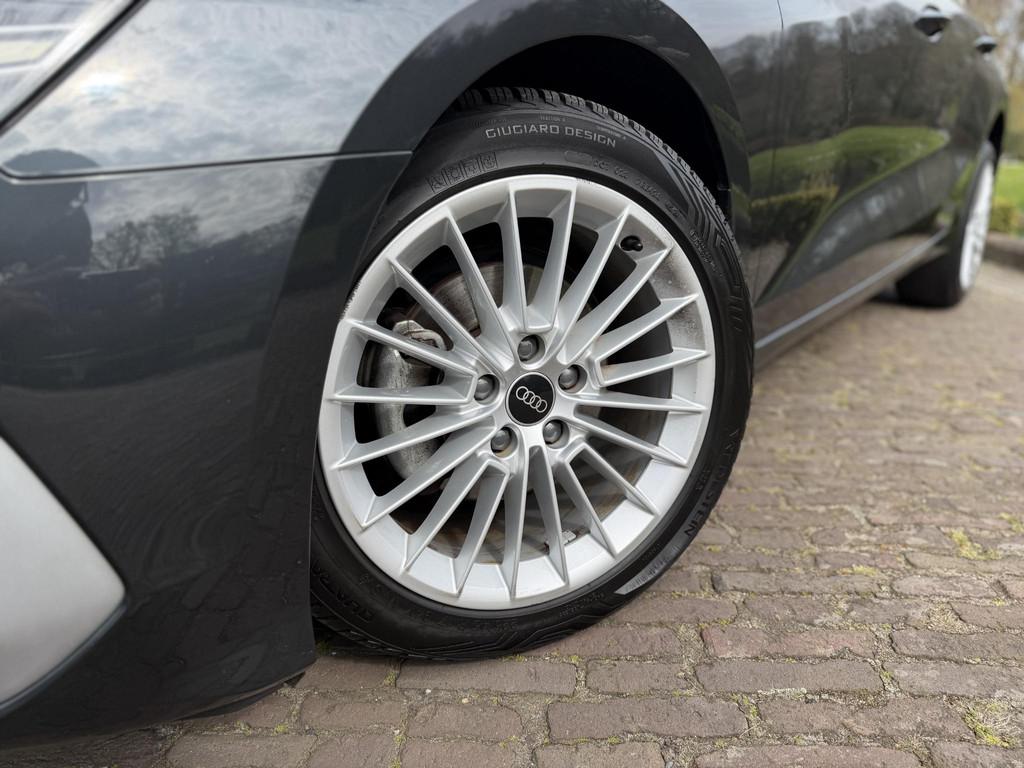 Audi A3 Sportback 30 TFSI Advanced edition | Navi | LMV | PD, Auto's, Stof, Gebruikt, Traction-control, Origineel Nederlands